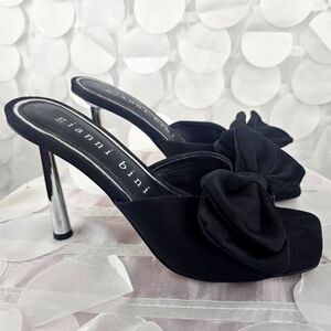 Gianni Bini Bow Detailed Heeled Mules